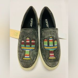 Roper Womens Black Leather Mane Cactus Loafer Shoes